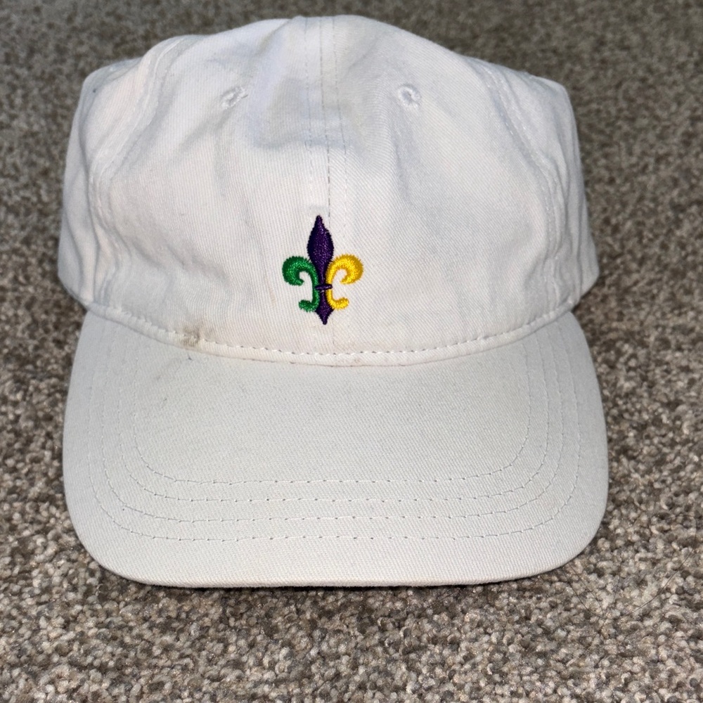 White Cap with Fleur-de-lis Embroidery